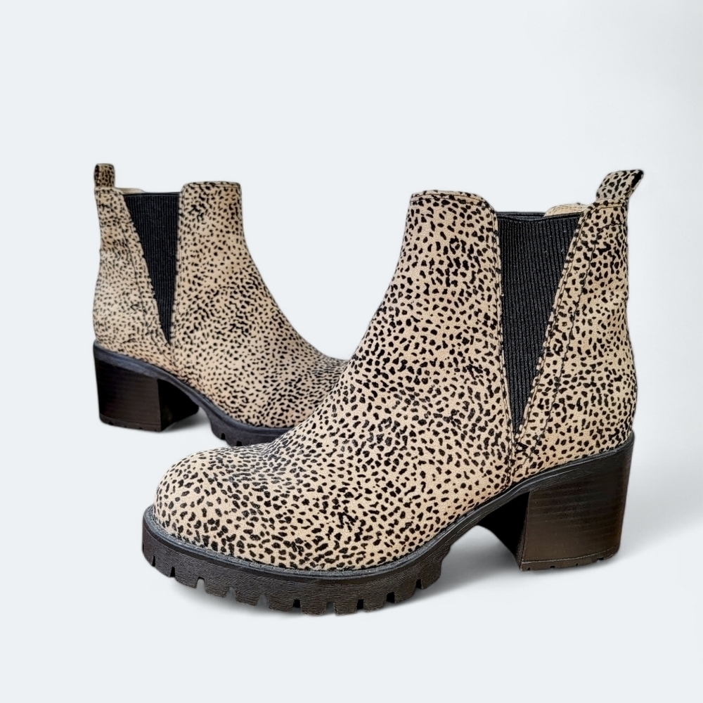 MIA Animal Print Slip on Chelsea Combat Boots Size 7